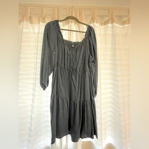 Old navy denim dress (never worn)